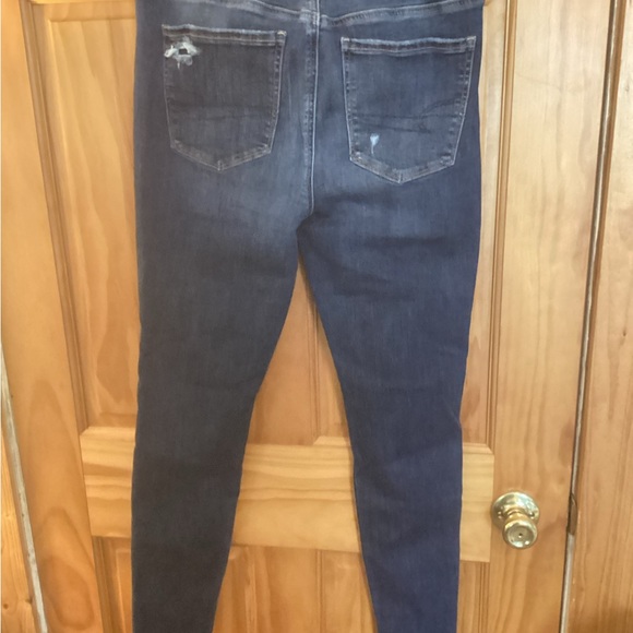 American Eagle next level stretch super high rise Jegging distressed jeans - Picture 2 of 5
